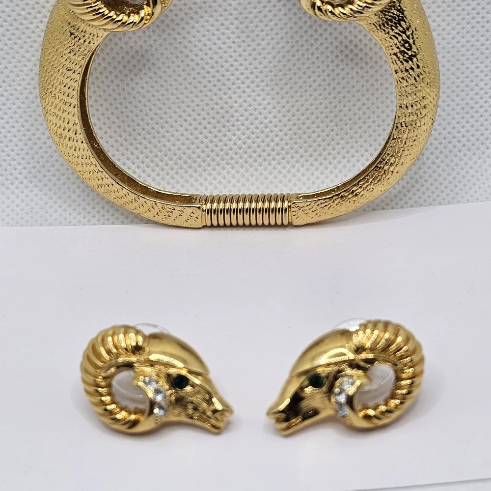 Vintage Kenneth Jay Lane Jewelry Set! ✨️ - Picture 5 of 8
